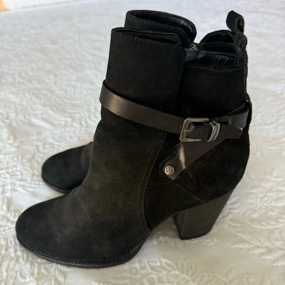 Ivanka Trump Black Folli Suede Ankle Boots Block Heel. Size 8